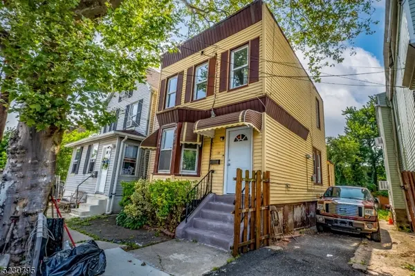 57 Pierce St, Newark City, NJ 07103