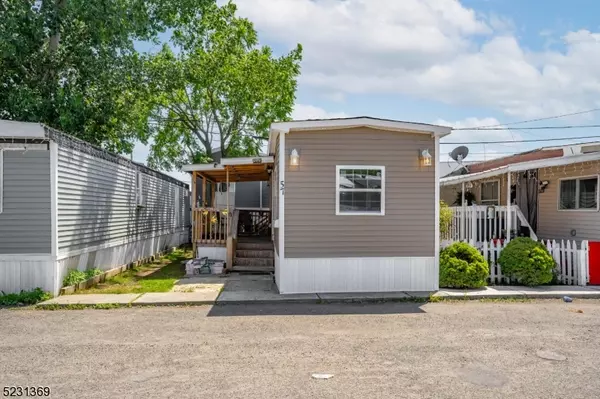 57 Helen Dr, Moonachie Boro, NJ 07074