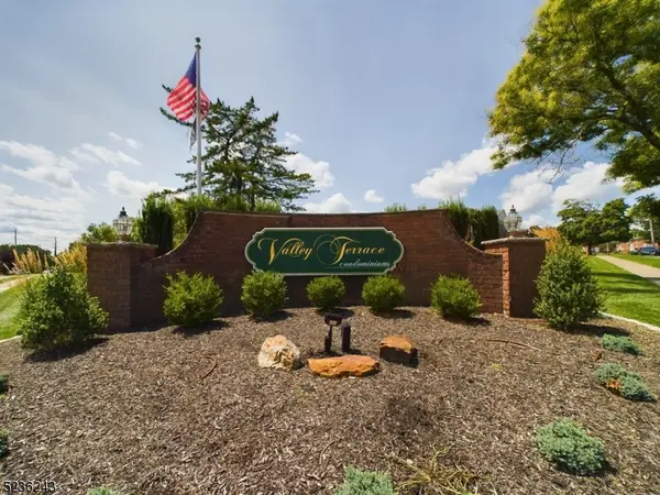 21 Hinchman Ave #1B, Wayne Twp., NJ 07470