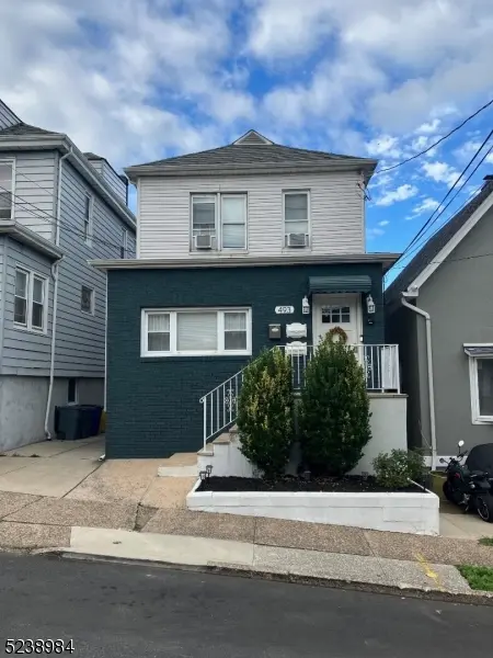 493 Morningside Ave, Fairview Boro, NJ 07022