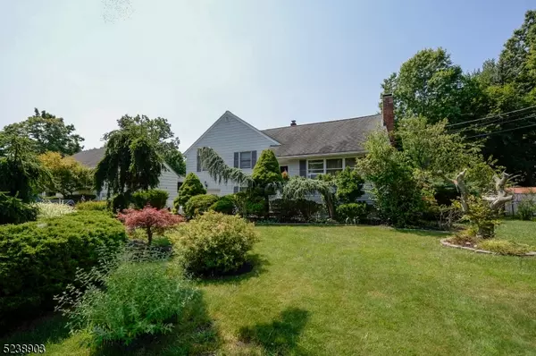 41 Charles St, Clifton City, NJ 07013