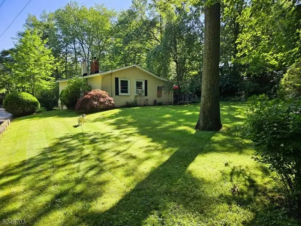 1 White Stone Ter, Jefferson Twp., NJ 07438