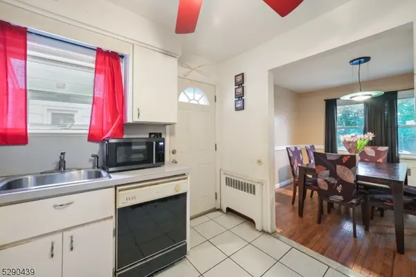 Linden City, NJ 07036,832 Bergen Ave