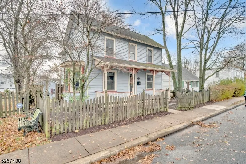 17 Carlton Ave, Washington Boro, NJ 07882