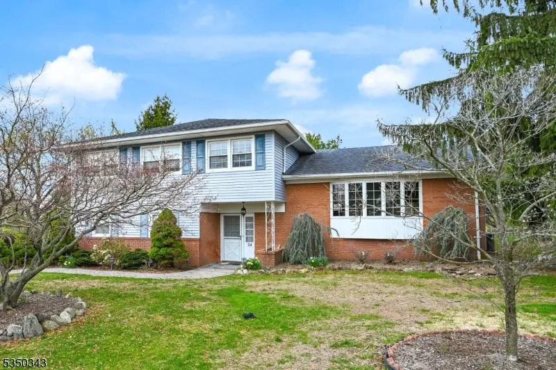 24 Kathryn Dr, Hanover Twp., NJ 07981