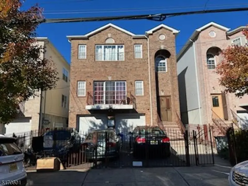 735 S 12Th St, Newark City, NJ 07103