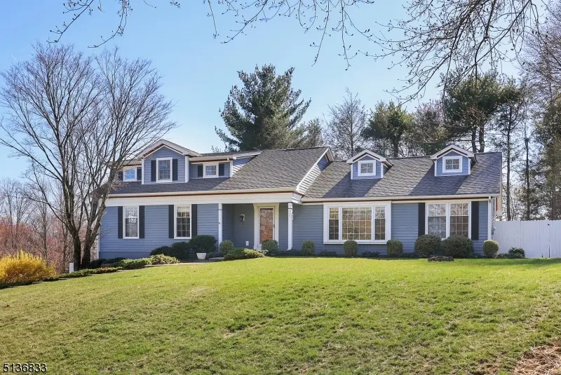 6 Seward Pl, Chester Boro, NJ 07930