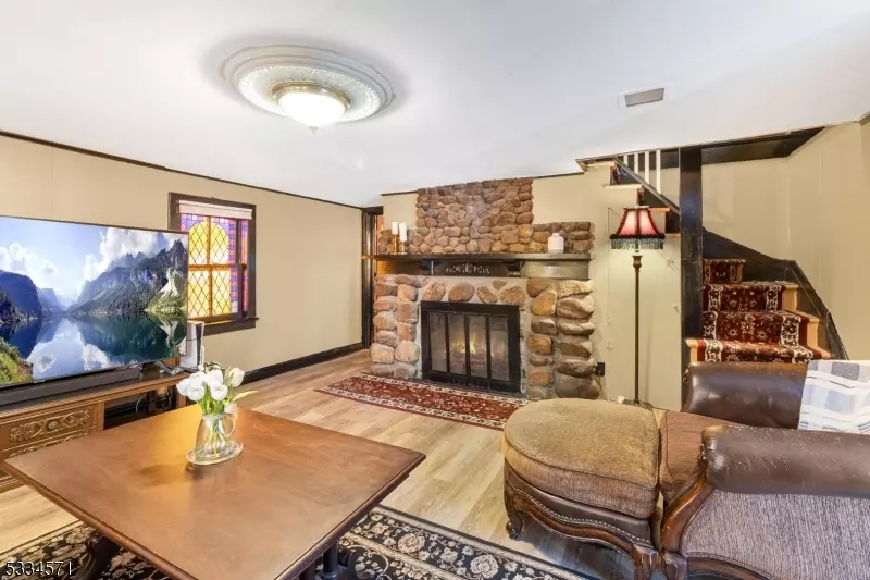 Morris Plains Boro, NJ 07950,61 Littleton Rd