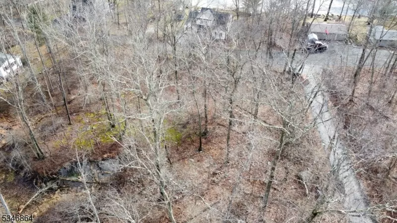 Newton Town, NJ 07860,68 W Shore Dr