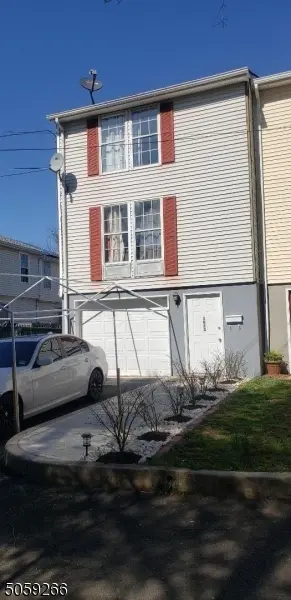 1033 Leesville Ave, Rahway City, NJ 07065