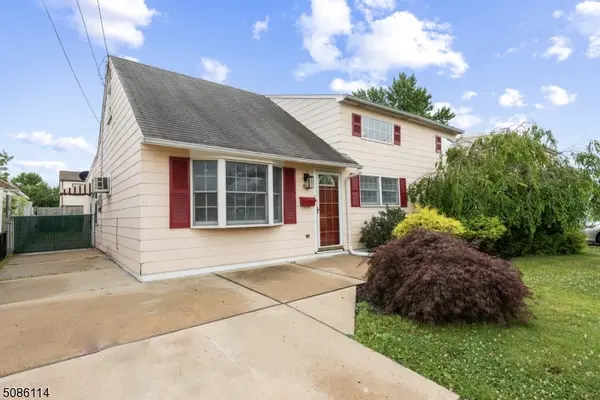 59 Laurel St, Carteret Boro, NJ 07008