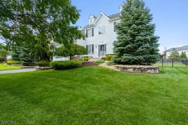 47 Princeton Oval, Freehold Twp., NJ 07728