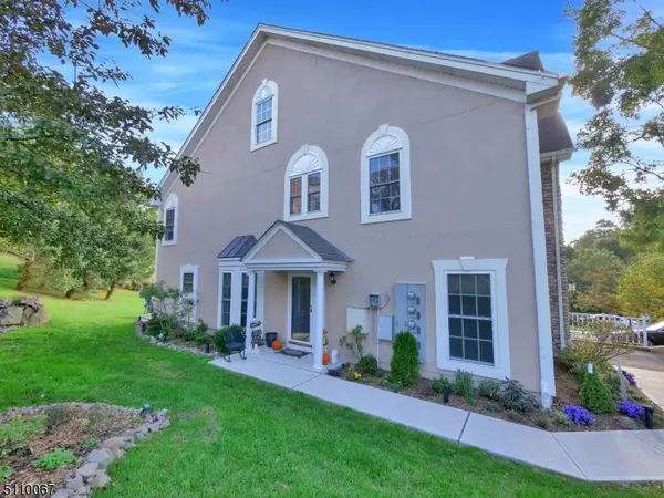 75 Magnolia Way, North Haledon Boro, NJ 07508