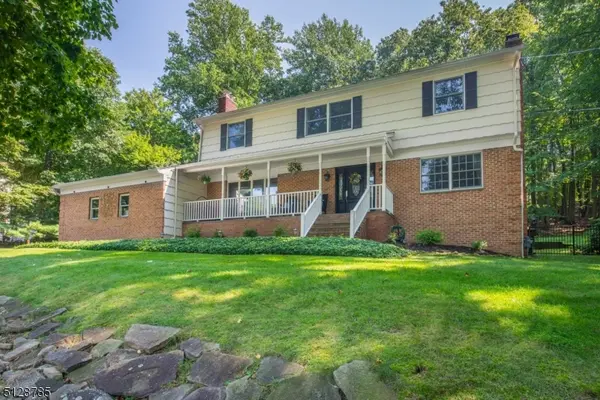 4 Mabro Dr, Denville Twp., NJ 07834