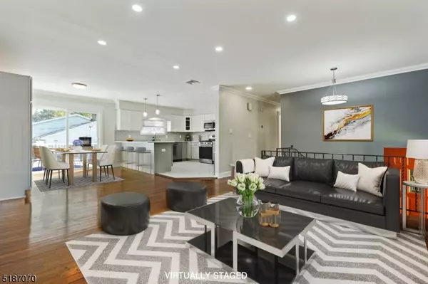 34 2Nd Ave, Roseland Boro, NJ 07068