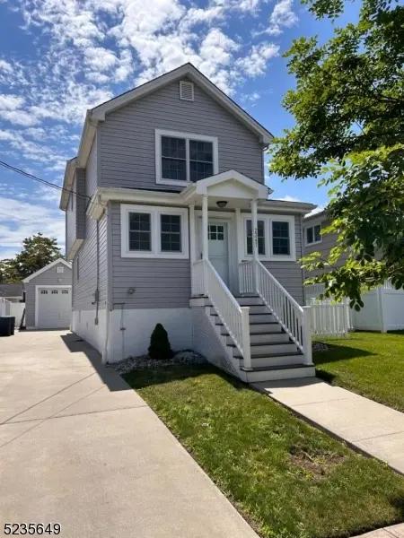 2347 Price St, Rahway City, NJ 07065