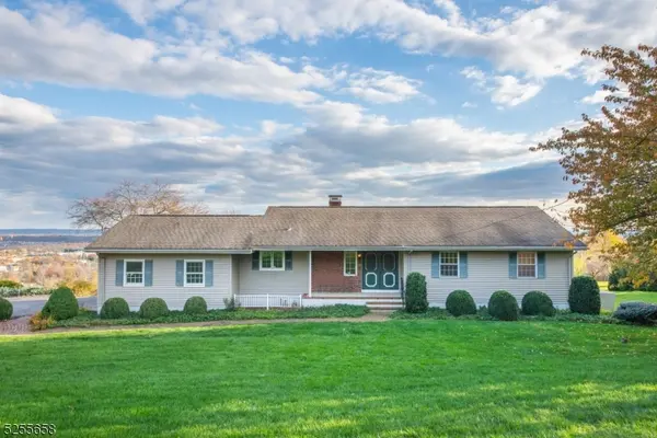 26 Britton Dr, Raritan Twp., NJ 08822