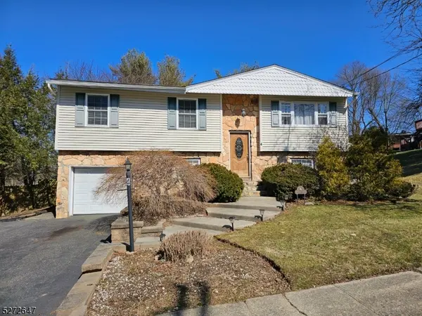 4 Trenton Pl, Newton Town, NJ 07860