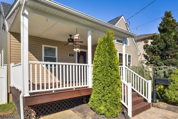 25 Oakwood Ter, Monroe Twp., NJ 08831