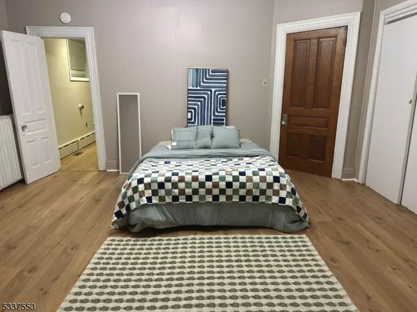 Pennsylvania, NJ 17404,809 Madison Avenue #2