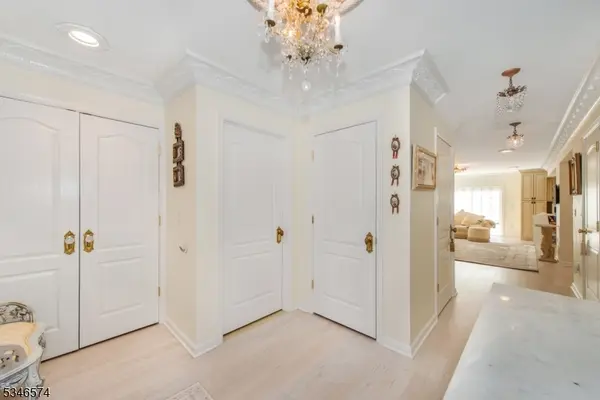 Dover Town, NJ 07801,75 White St