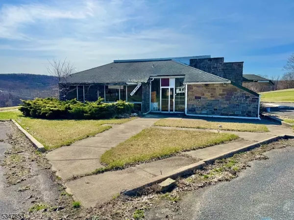 220 Main Stret, Glen Gardner Boro, NJ 08826