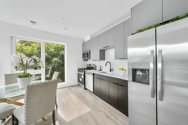 Newark City, NJ 07107,15 S 13Th St #305