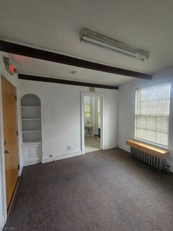 Morristown Town, NJ 07960,18 Elm St