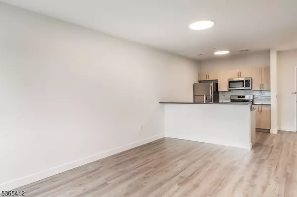 City Of Orange Twp., NJ 07050,72 S Essex Ave #409