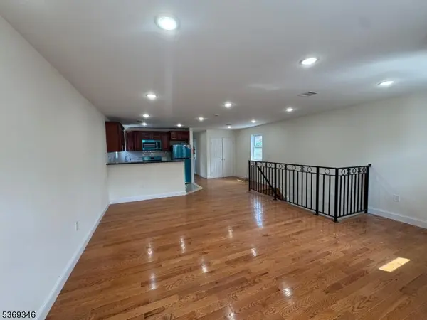 East Orange City, NJ 07018,132 Steuben St