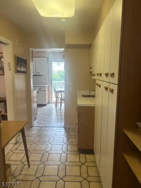 Passaic City, NJ 07055,375 Brook Ave