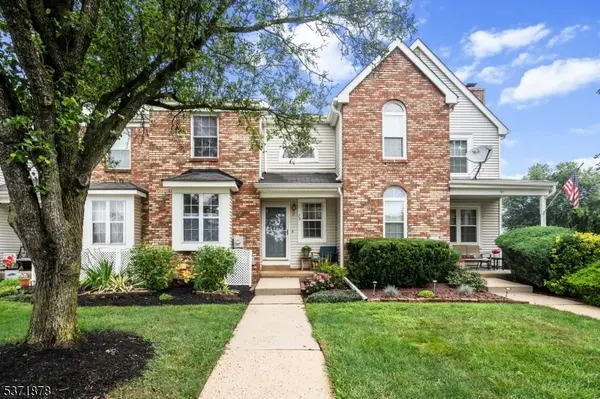 73 Crickhollow Ct, Hillsborough Twp., NJ 08844