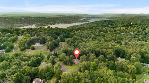 Byram Twp., NJ 07821,1 Mayfair Ln