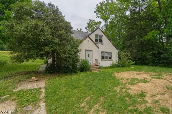 White Twp., NJ 07823,79 Mountain Lake Rd