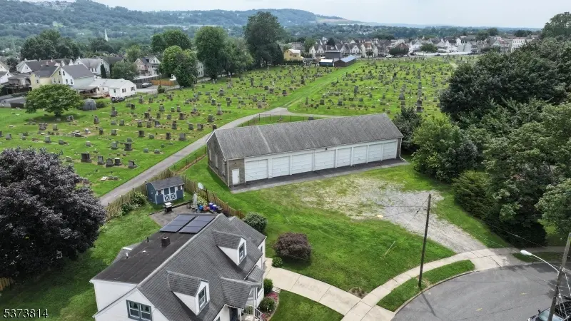 98 Henderson St, Phillipsburg Town, NJ 08865