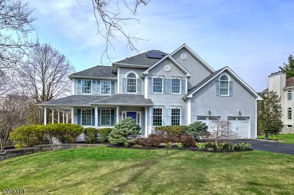 7 Perry Street, Peapack Gladstone Boro, NJ 07977