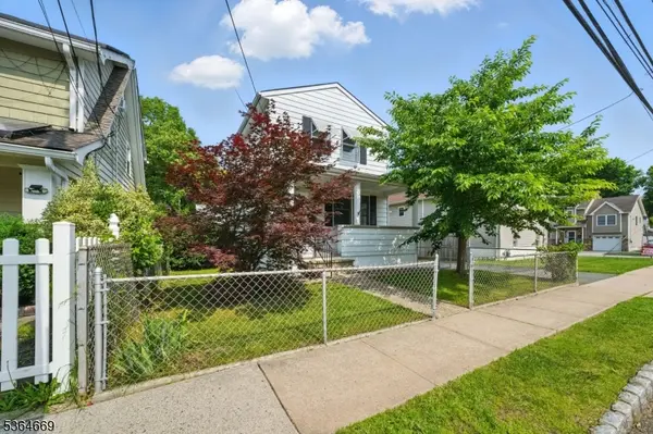 21 Hillside Ave, Dover Town, NJ 07801