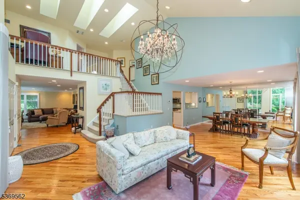 44 Eugene Dr, Montville Twp., NJ 07045