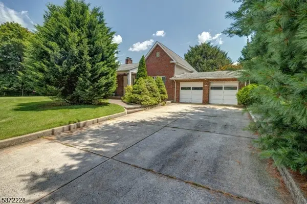 294 Fresh Ponds Rd, South Brunswick Twp., NJ 08902