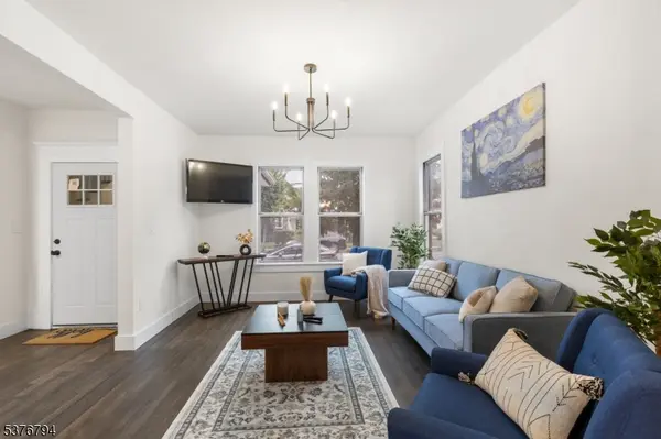 Newark City, NJ 07108,827 S 11Th St