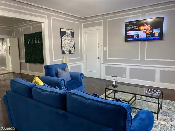 Newark City, NJ 07112,300-302 Renner Ave