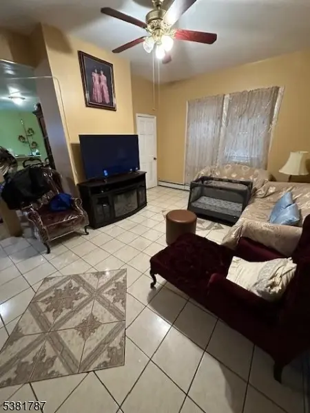 Newark City, NJ 07107,323 N 7Th St