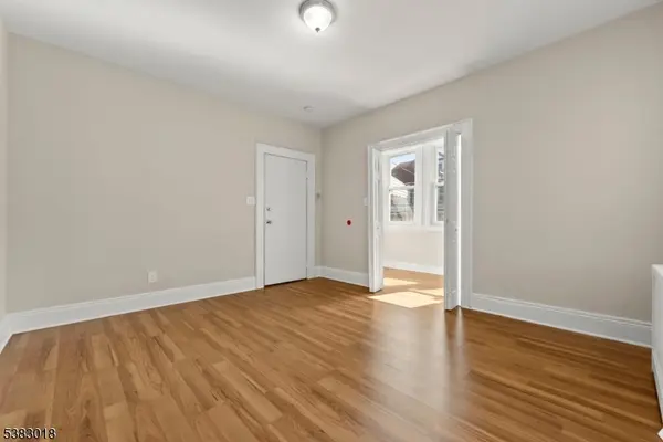 Newark City, NJ 07103,431 S 14Th St