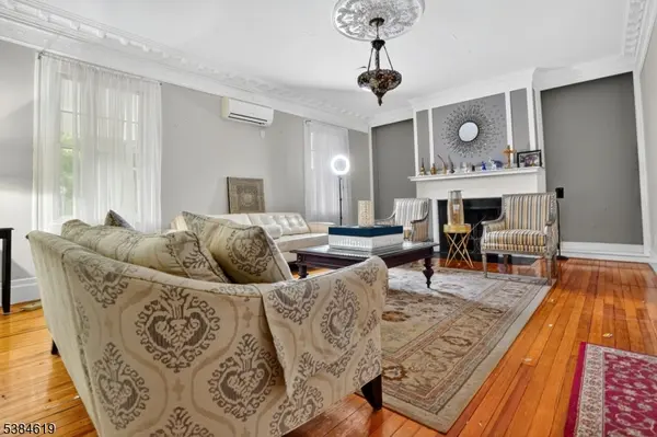 Englewood City, NJ 07631,285 Maple St