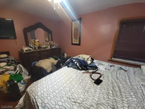 Irvington Twp., NJ 07111,20 Greene Ter