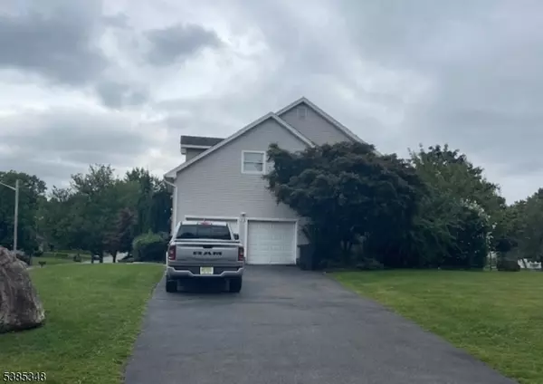 West Orange Twp., NJ 07052,33 Mcguire Dr