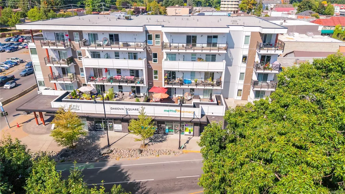 Duncan, BC V9L 1T3,15 Canada Ave #403