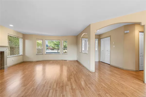 Parksville, BC V9P 2B3,1067 Yellowbrick Rd