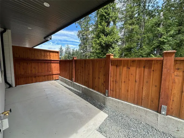 Langford, BC V9B 0X3,230 Lone Oak Pl