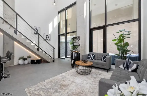 Newark City, NJ 07105,65 Mcwhorter St